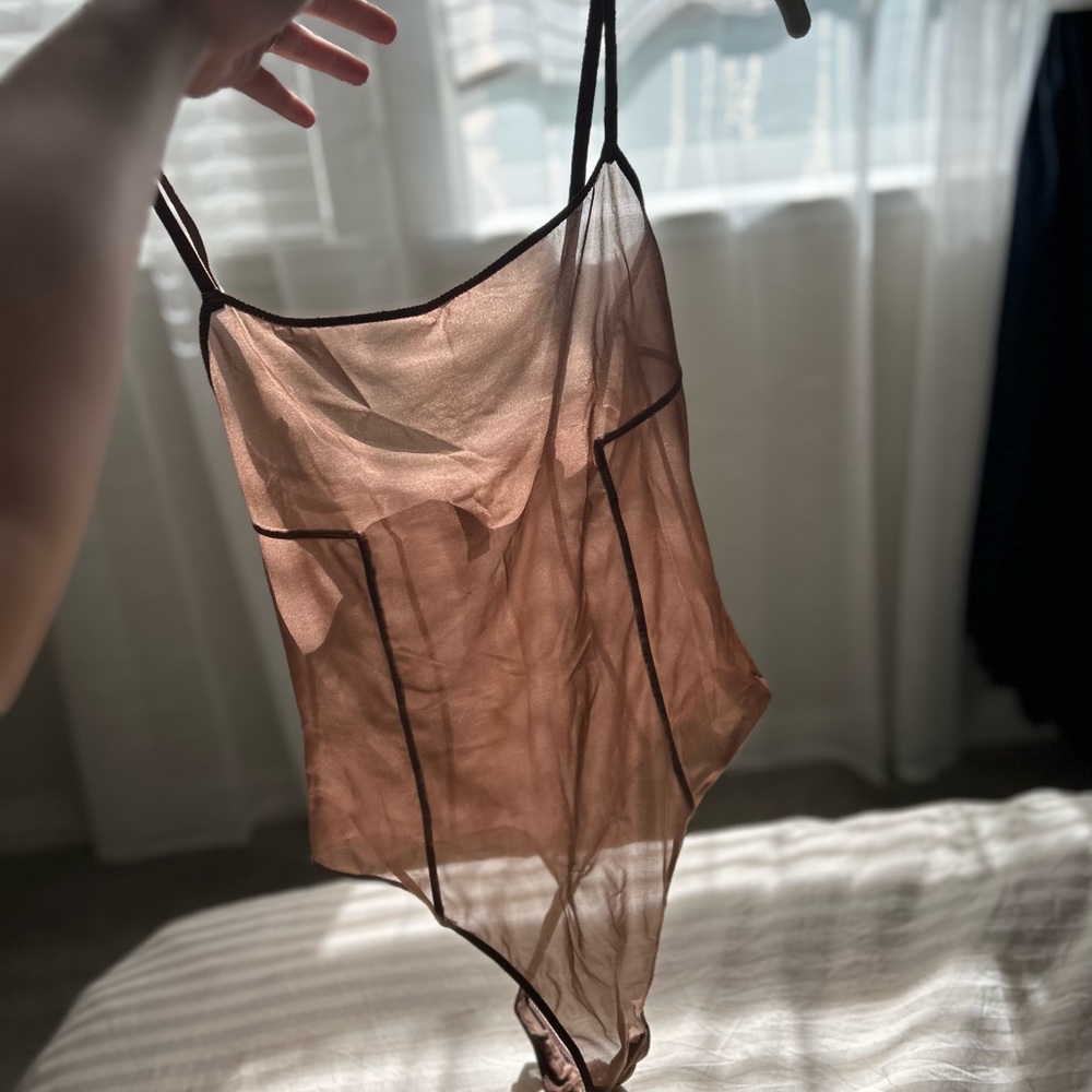 SKIMS Scoop Bodysuit